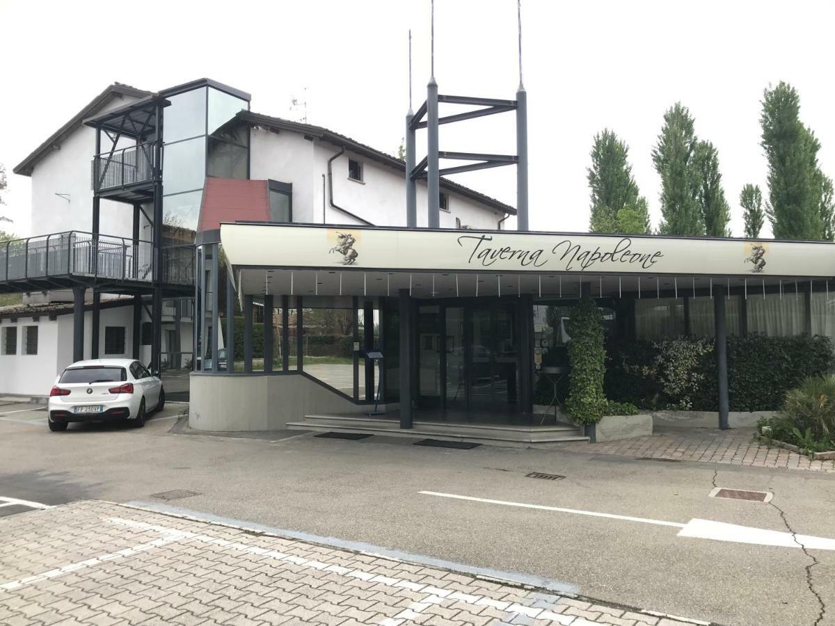 taverna napoleone San Lorenzo  Exteriör bild